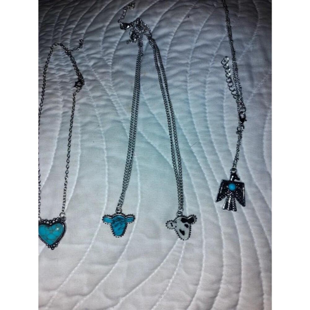 4 Western necklaces